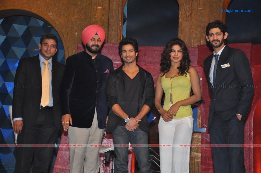 Shahid and Priyanka Promote Teri Meri Kahaani Event hd photo