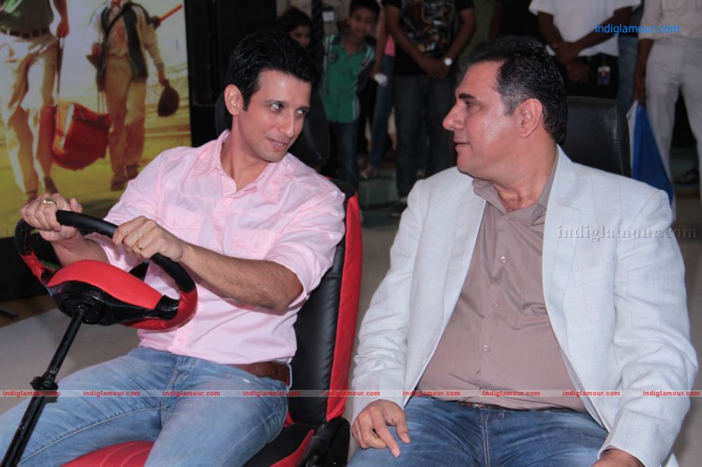 Ferrari Ki Sawaari Game Launch Event hd photo
