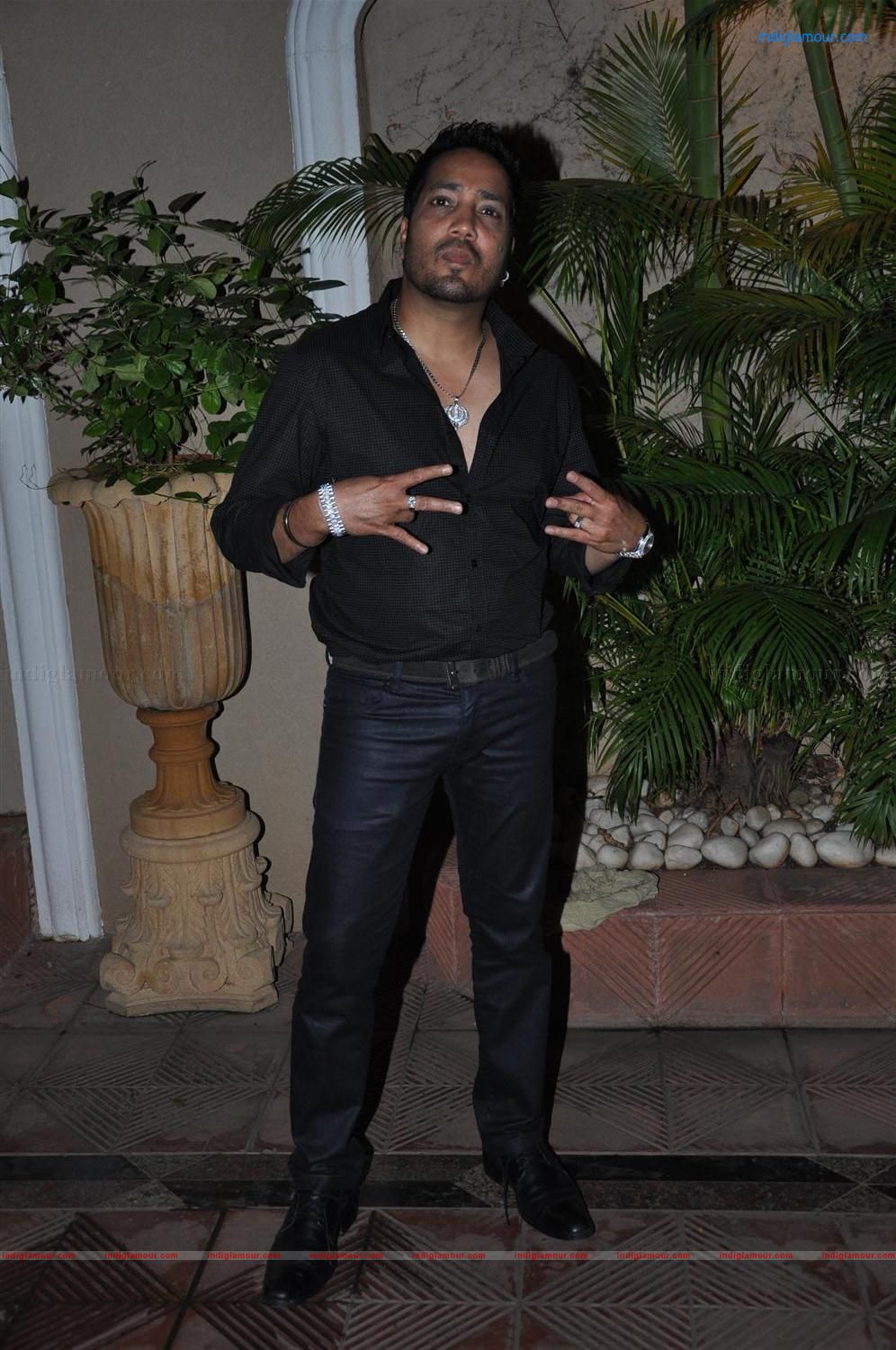 Mika Singhs Birthday Party Event hd photo