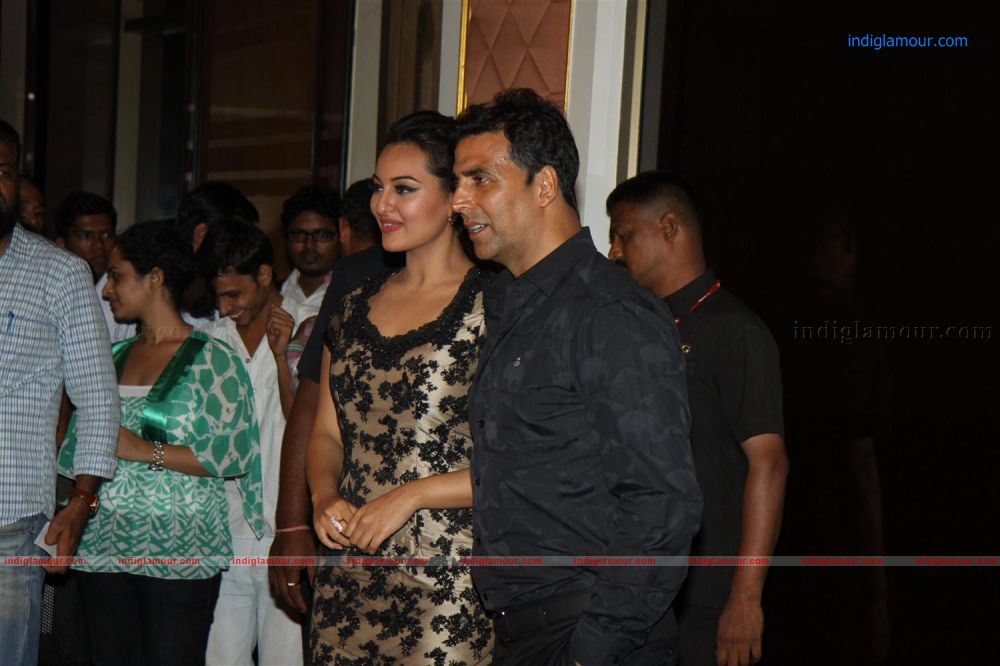 Rowdy Rathore Success Bash Event hd photo