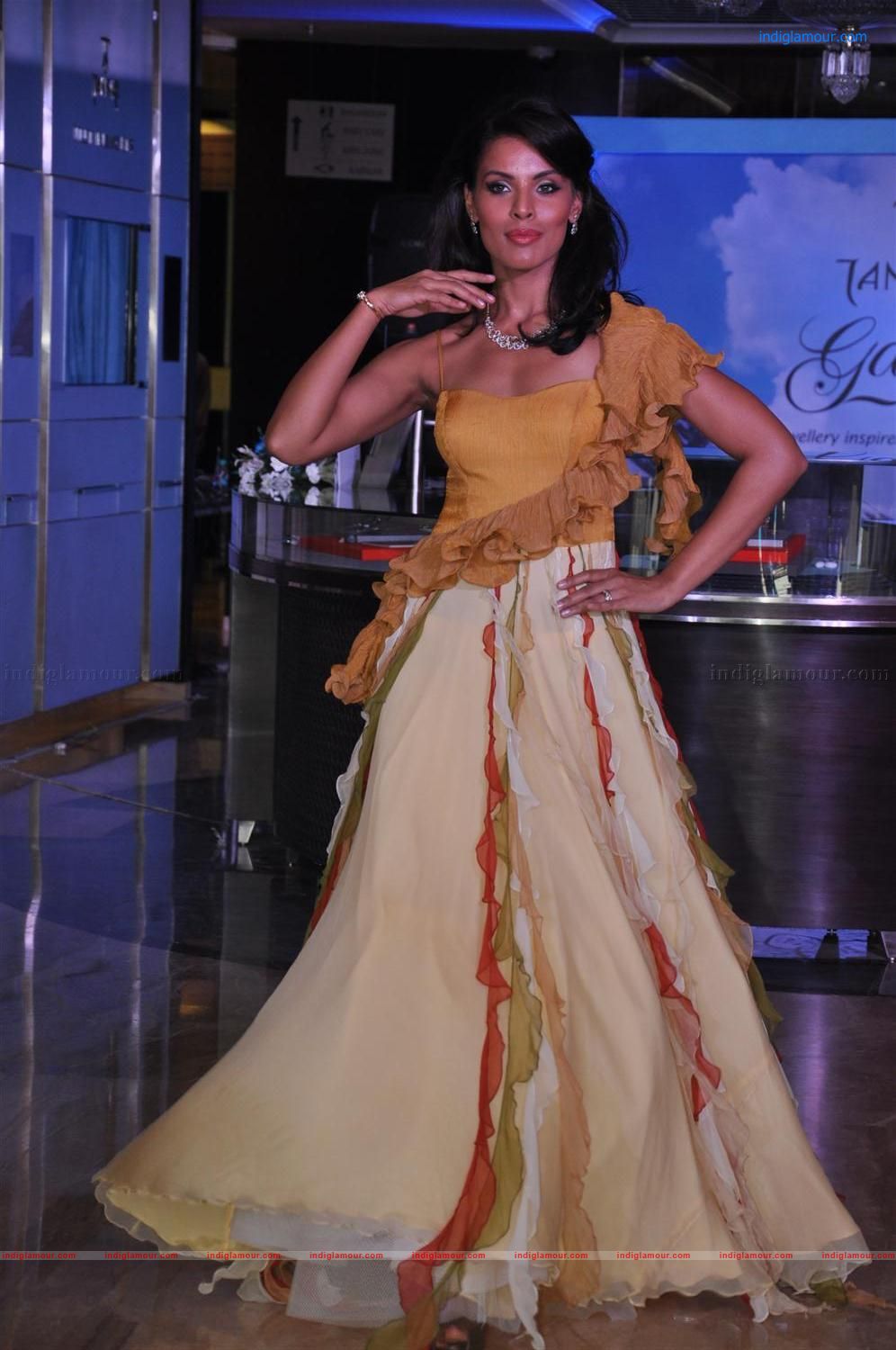 Tanishq Launches Ganga Collection Event hd photo