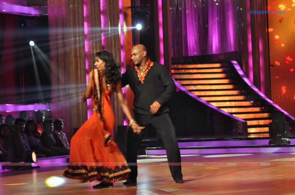 Bol Bachhan Cast on Jhalak Dikhhlaa Jaa 5 Event hd photo