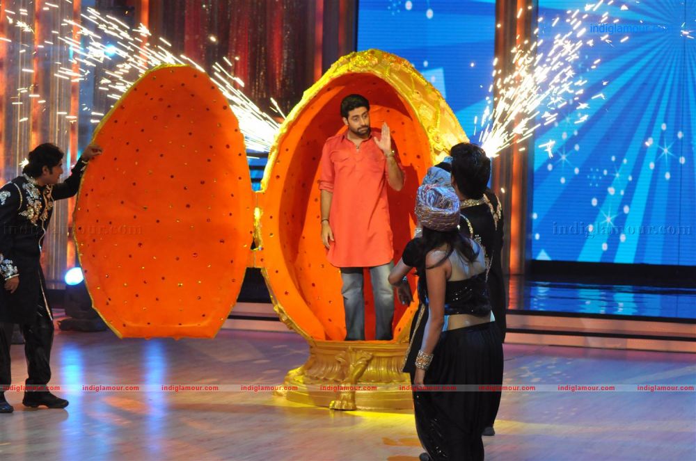 Bol Bachhan Cast on Jhalak Dikhhlaa Jaa 5 Event hd photo