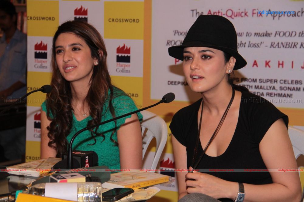 Preity Zinta Launches Pooja Makhijas Book eat delete Event hd photo
