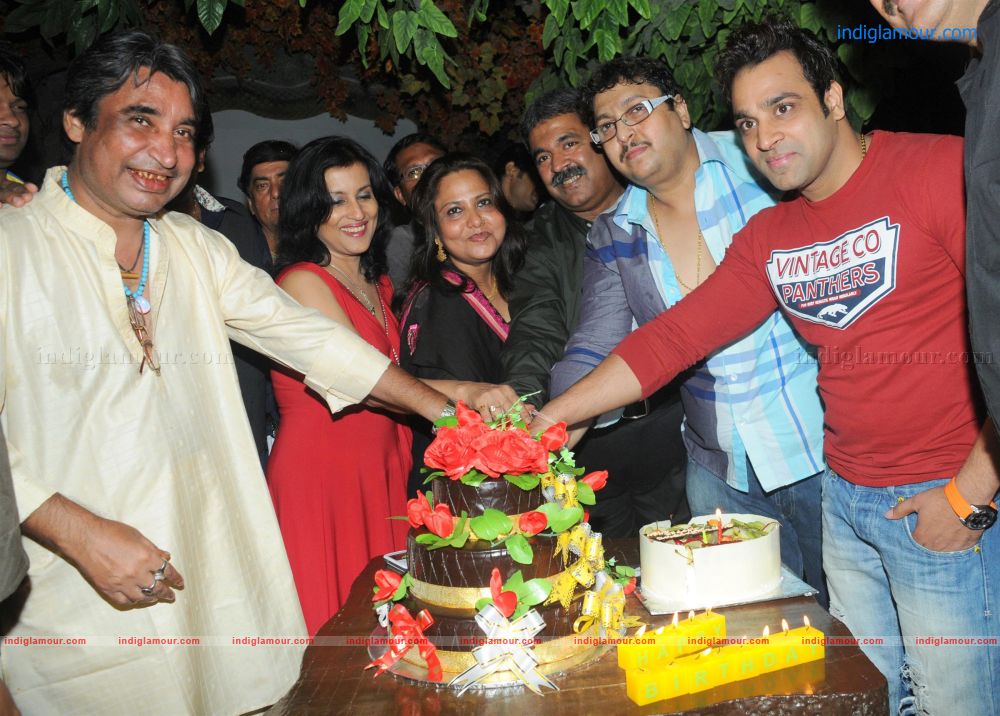 Sanjay Bedia Hosted a Party for Zaffar Saha Event hd photo