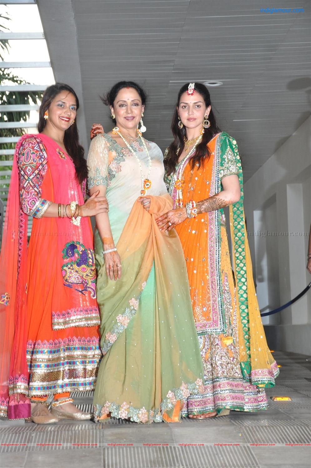 Esha Deol Marriage Mehendi Ceremony Event hd photo