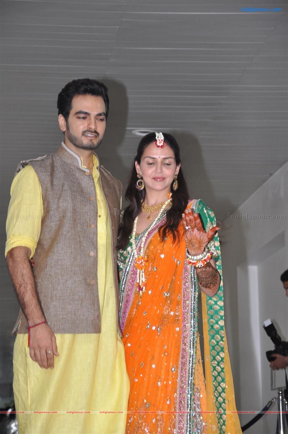 Esha Deol Marriage Mehendi Ceremony Event hd photo