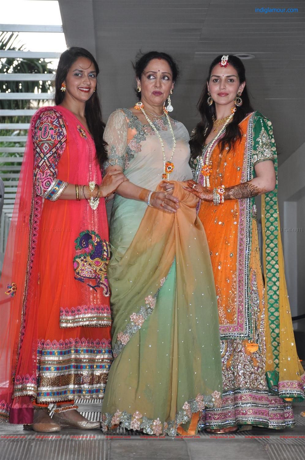 Esha Deol Marriage Mehendi Ceremony Event hd photo
