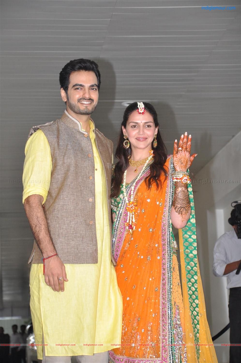 Esha Deol Marriage Mehendi Ceremony Event hd photo