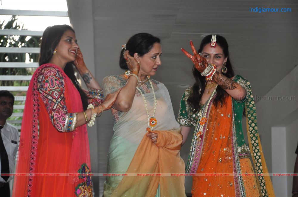 Esha Deol Marriage Mehendi Ceremony Event hd photo