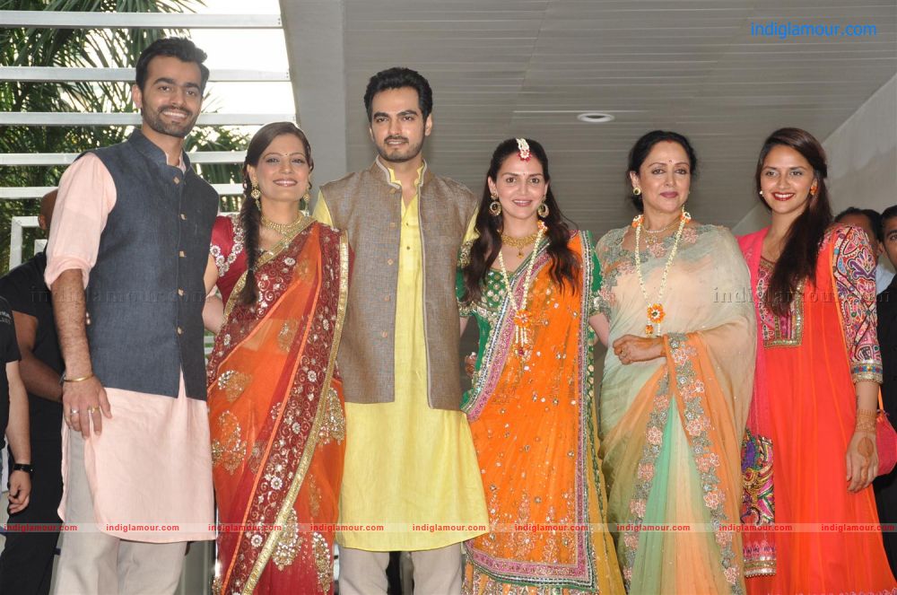 Esha Deol Marriage Mehendi Ceremony Event hd photo