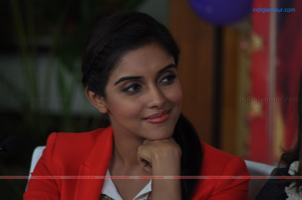 Bol Bachchan Cast on Taarak Mehta ka Ooltah Chashmah Event hd photo