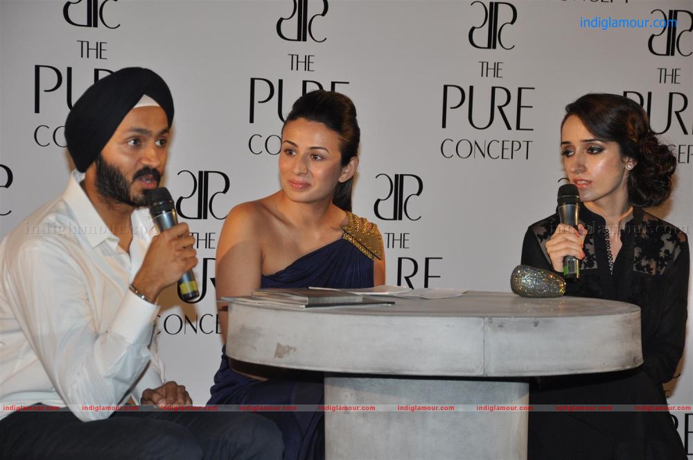 Sonam kapoor at Pure Concept Launch Event hd photo