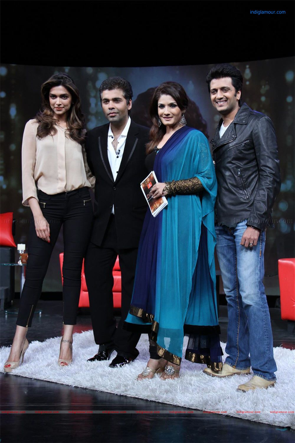 Riteish,Deepika and Karan Johar On Issi Ka Naam Zindagi Event hd photo
