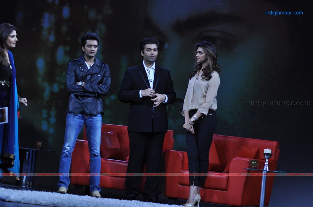 Riteish,Deepika and Karan Johar On Issi Ka Naam Zindagi Event hd photo