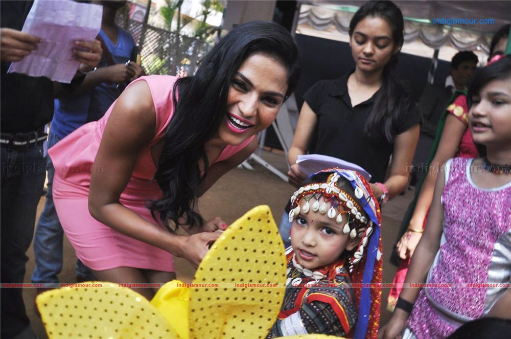 Veena Malik at C N Wadia Gold Cup Event hd photo