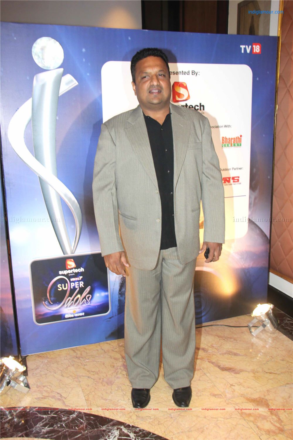 Salman Khan at IBN 7 Super Idols Awards Event hd photo