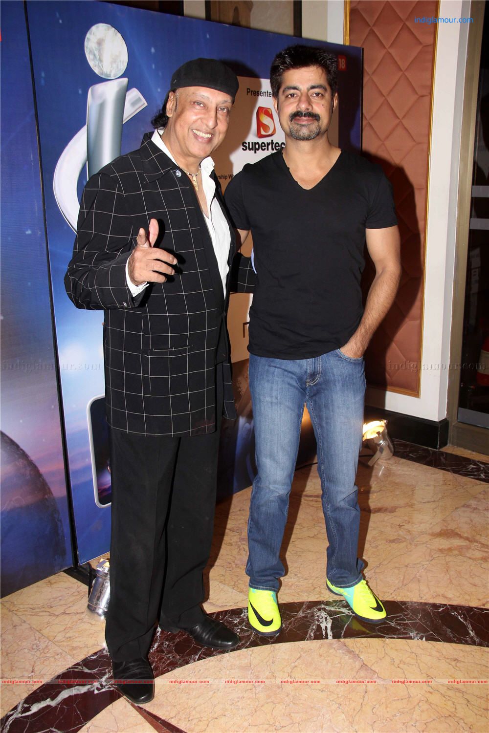 Salman Khan at IBN 7 Super Idols Awards Event hd photo