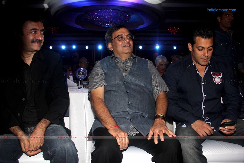 Salman Khan at IBN 7 Super Idols Awards Event hd photo