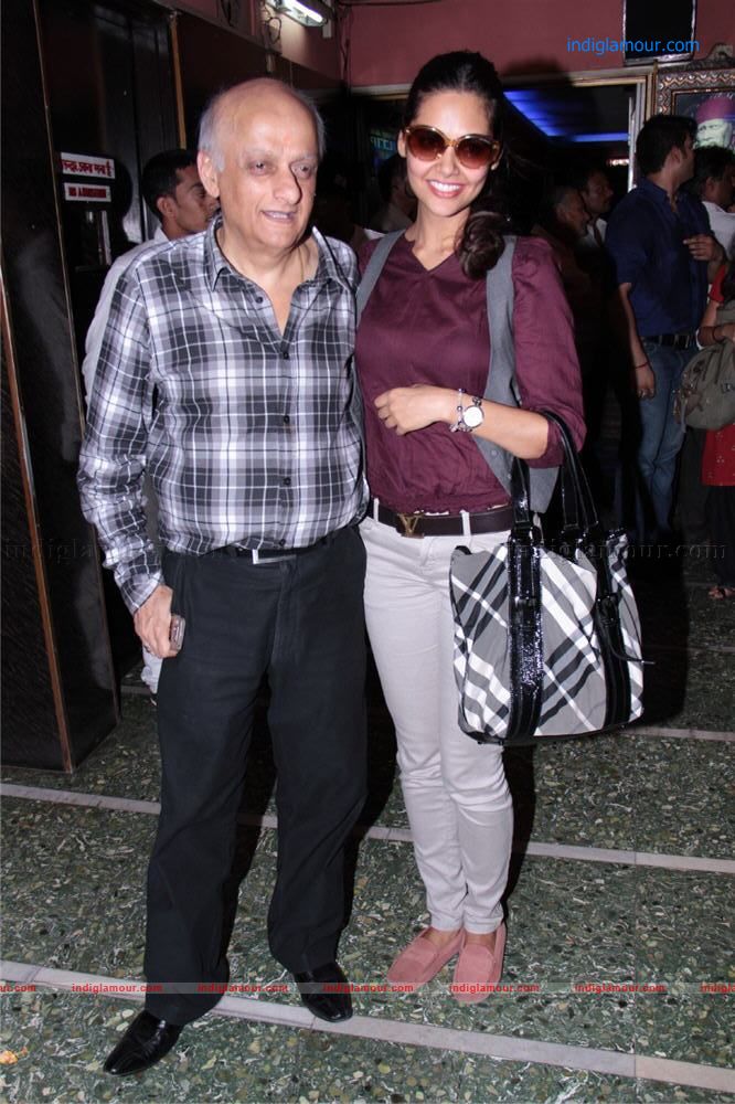 Jannat 2 Cast at Gaiety Cinema Event hd photo