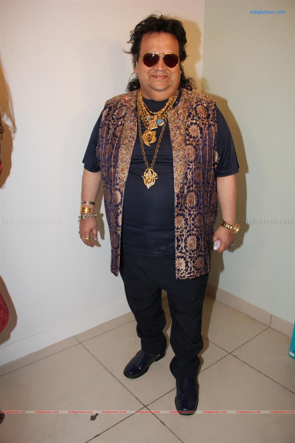 Main Aur Mr Riight Muhurat Event hd photo