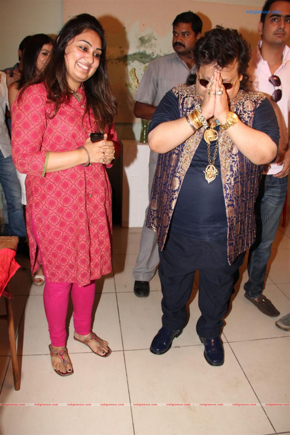 Main Aur Mr Riight Muhurat Event hd photo