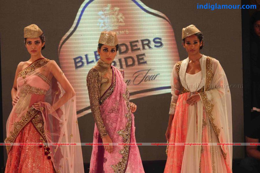 Blenders Pride Fashion Tour Day2 Vikram Phadnis Event hd photo