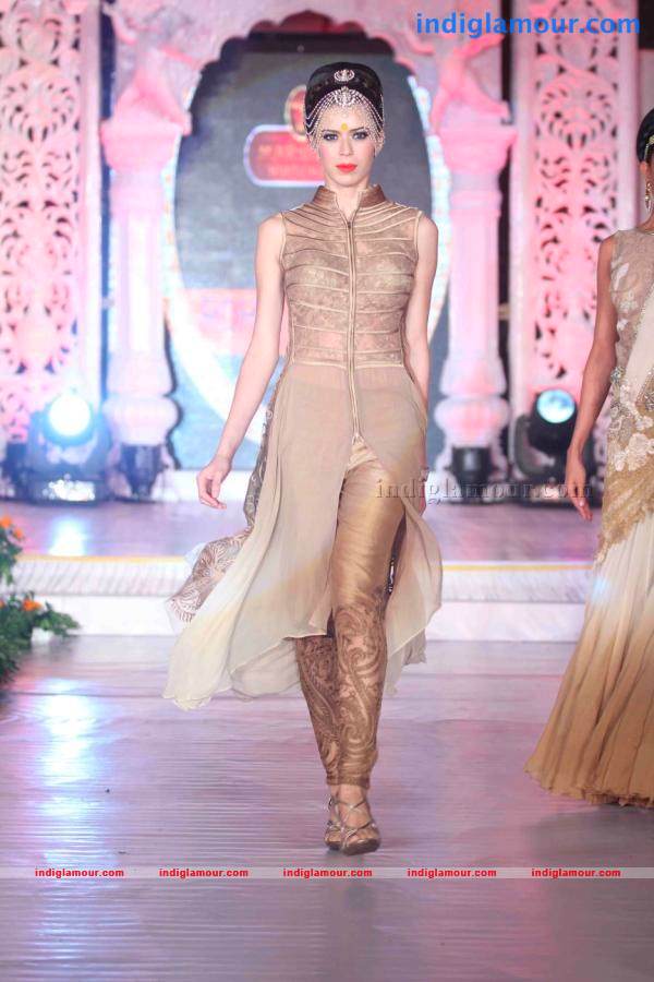 Rohit Verma Fashion Show Event hd photo