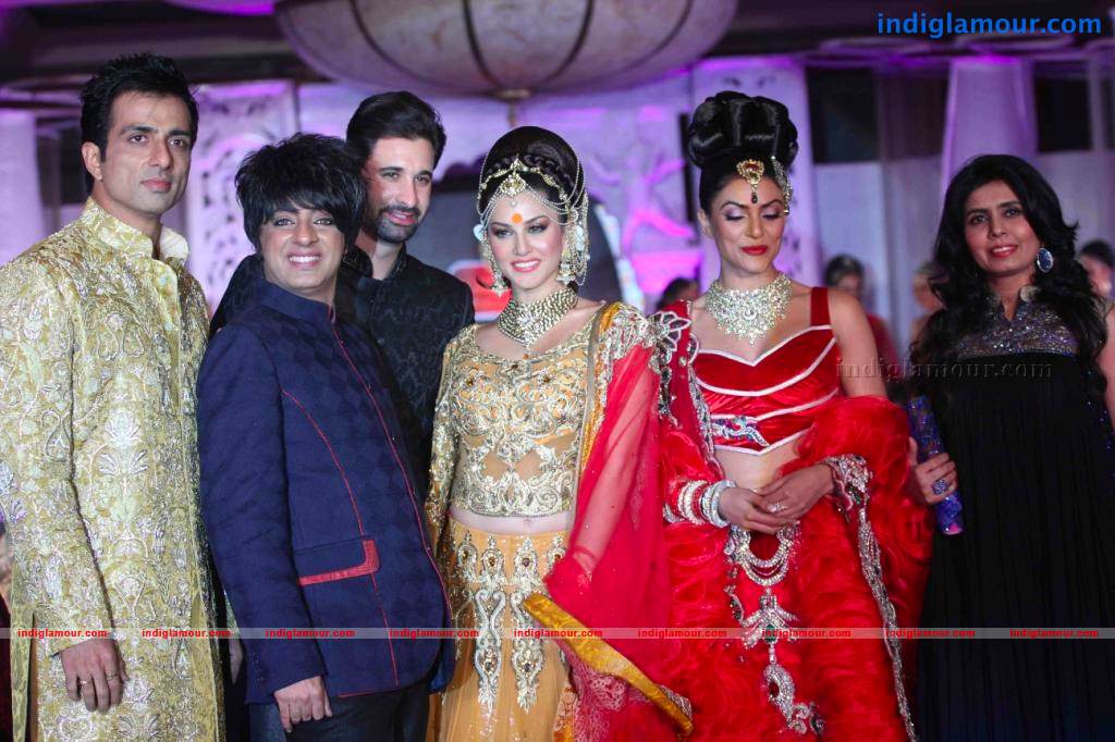 Rohit Verma Fashion Show Event hd photo