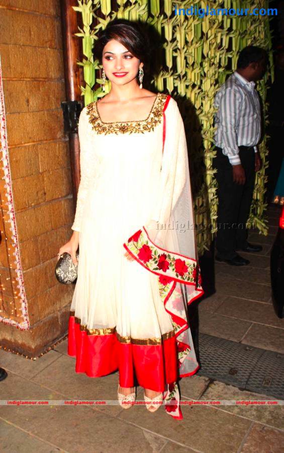 Bollywood Stars At Amitabh Bachchan Diwali Celebration Event hd photo