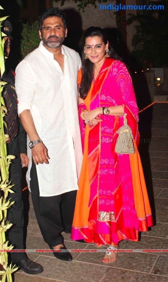 Bollywood Stars At Amitabh Bachchan Diwali Celebration Event hd photo