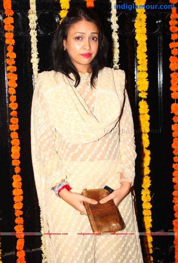 Celebs At Ekta Kapoor Diwali Party Event hd photo