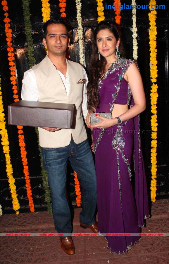 Celebs At Ekta Kapoor Diwali Party Event hd photo