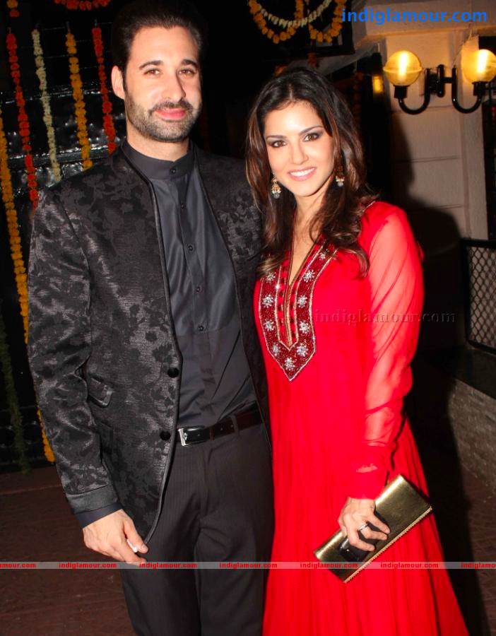 Celebs At Ekta Kapoor Diwali Party Event hd photo