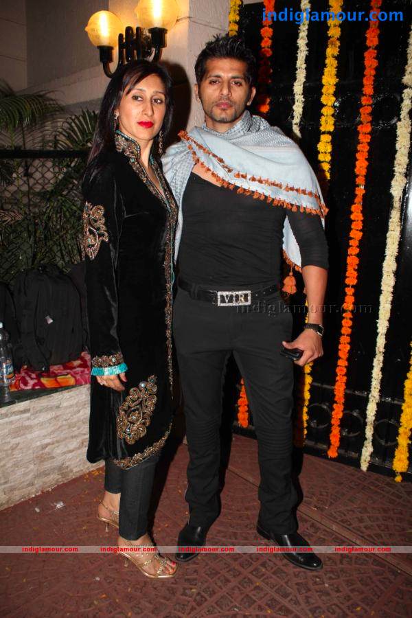 Celebs At Ekta Kapoor Diwali Party Event hd photo