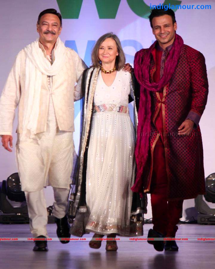 Global Peace Initiative 'Walk for Peace' Ramp Walk Event Event hd photo