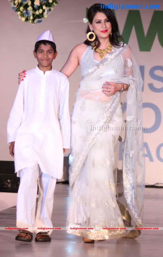 Global Peace Initiative 'Walk for Peace' Ramp Walk Event Event hd photo