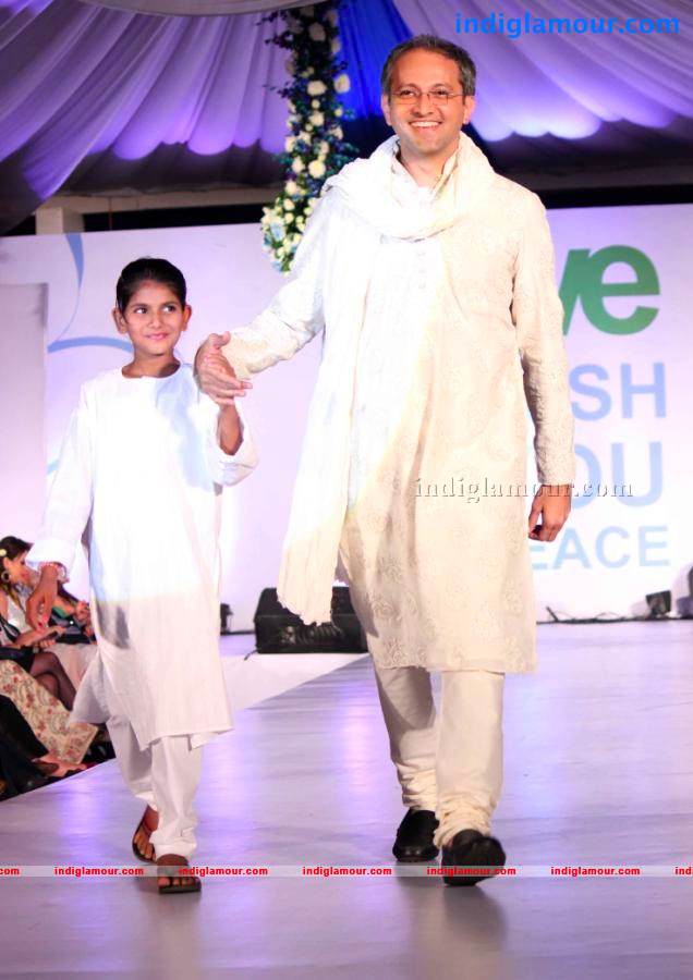 Global Peace Initiative 'Walk for Peace' Ramp Walk Event Event hd photo