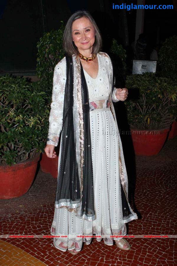 Global Peace Initiative 'Walk for Peace' Ramp Walk Event Event hd photo