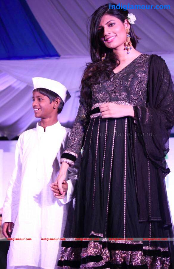 Global Peace Initiative 'Walk for Peace' Ramp Walk Event Event hd photo