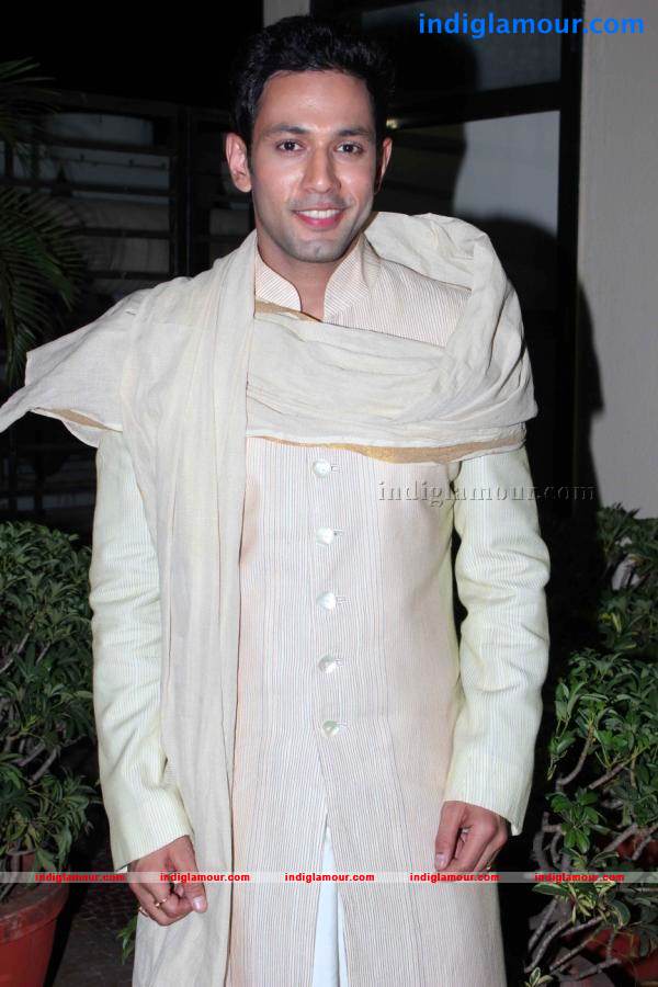 Global Peace Initiative 'Walk for Peace' Ramp Walk Event Event hd photo