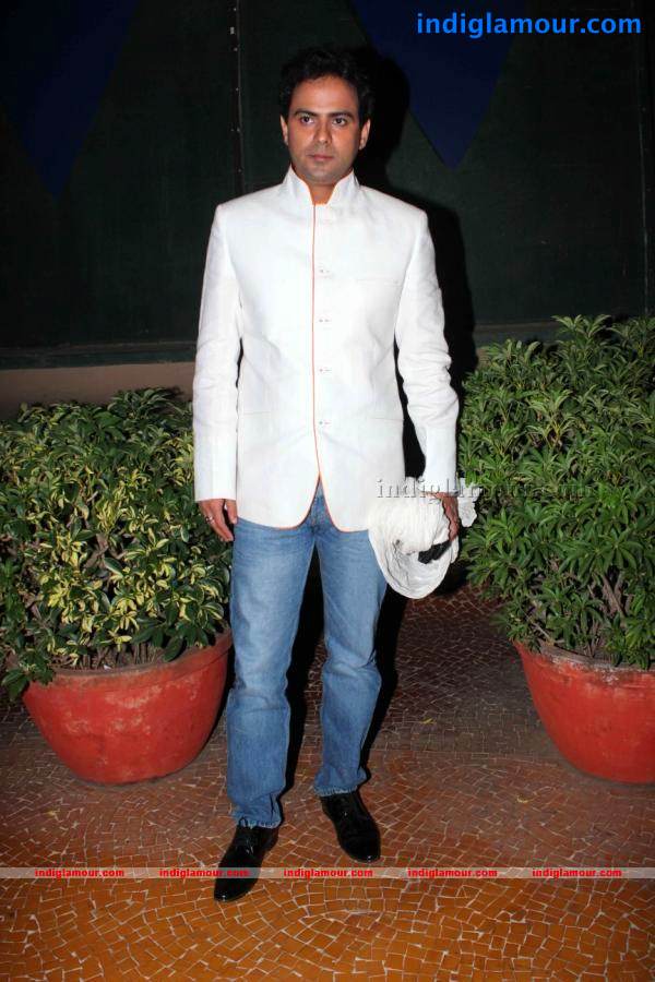 Global Peace Initiative 'Walk for Peace' Ramp Walk Event Event hd photo