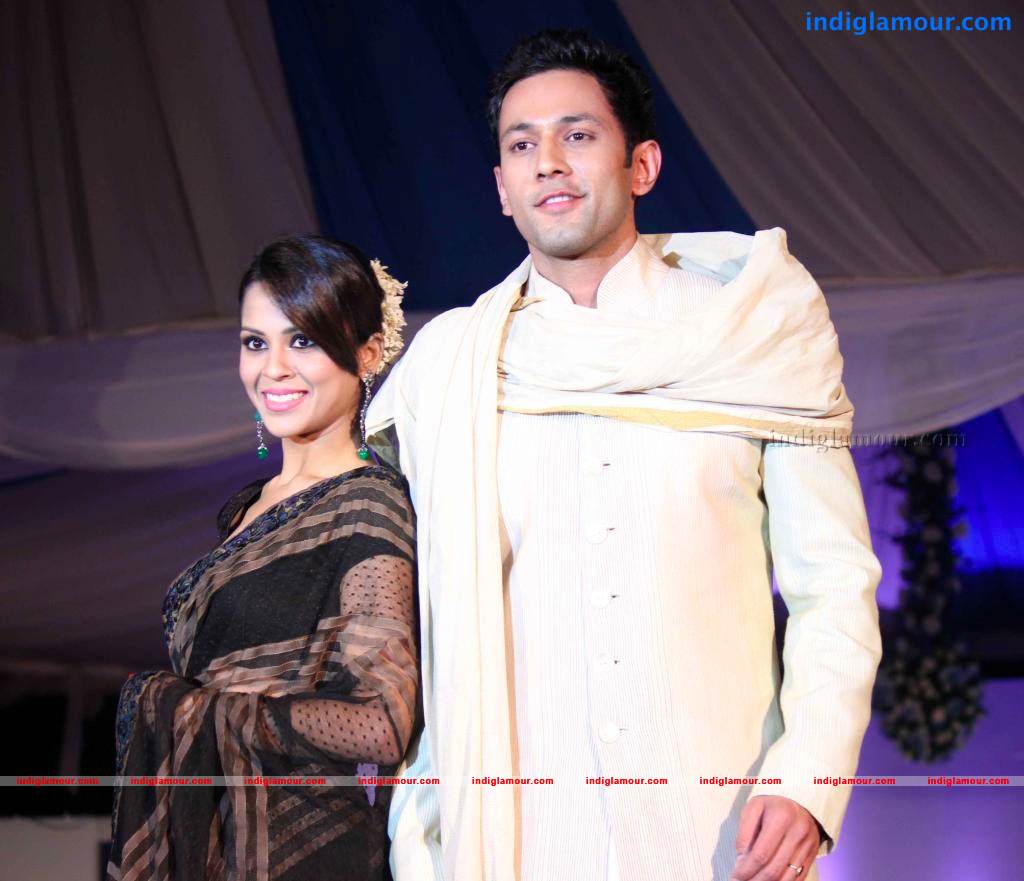 Global Peace Initiative 'Walk for Peace' Ramp Walk Event Event hd photo