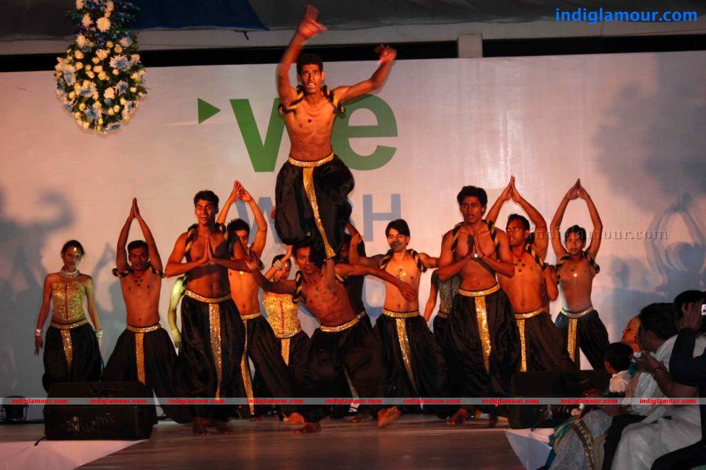 Global Peace Initiative 'Walk for Peace' Ramp Walk Event Event hd photo