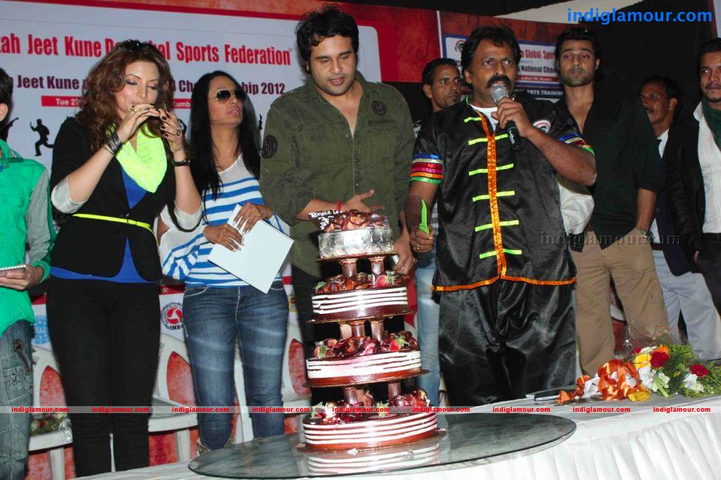 72nd Birth Anniversary Of Actor Bruce Lee  Event hd photo