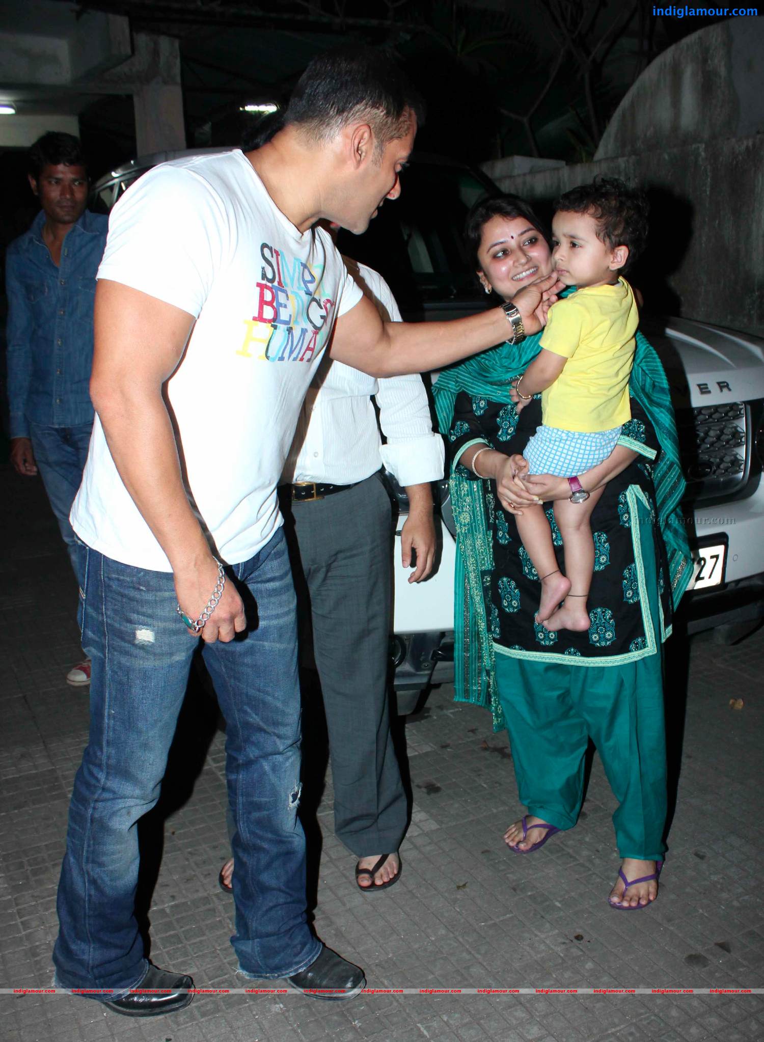 Salman Khan And Sonakshi At Special Screening Of LIFE OF PI Event hd photo
