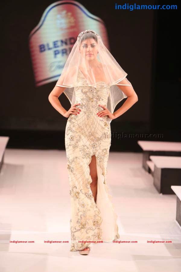 Bollywood Stars Ramp Walk At Blenders Pride Fashion Tour Event hd photo