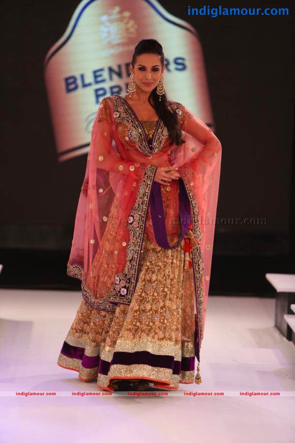 Bollywood Stars Ramp Walk At Blenders Pride Fashion Tour Event hd photo