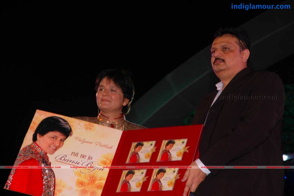 Juhi Chawla Pramote Film Main Krishna Hoon Event hd photo