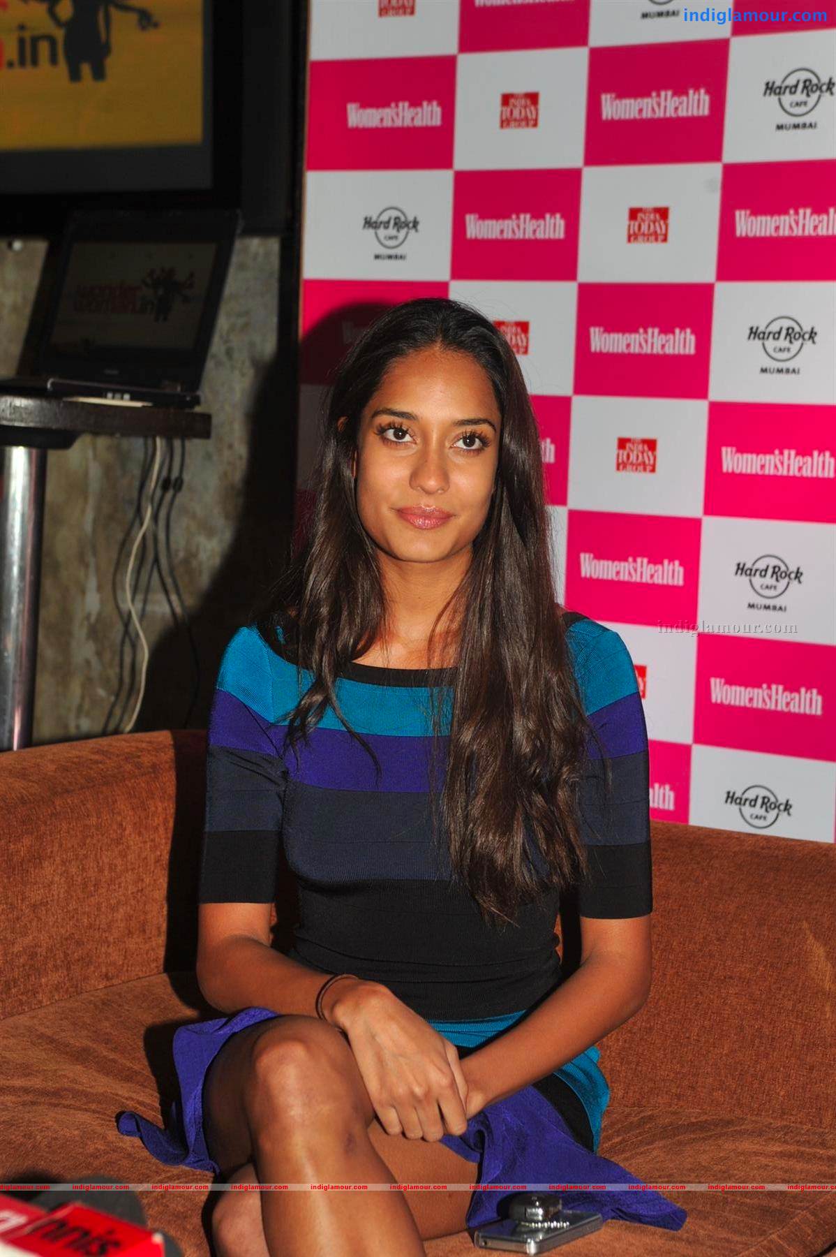 Lisa Haydon Unveils Women's Health Magazine Cover Event hd photo